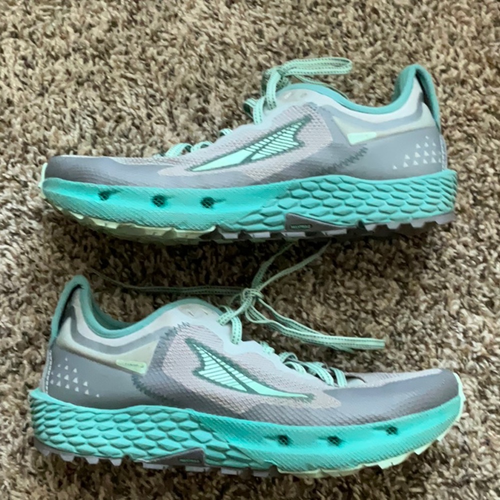 Altra Women’s Timp 4 Running Shoe Size 10.5